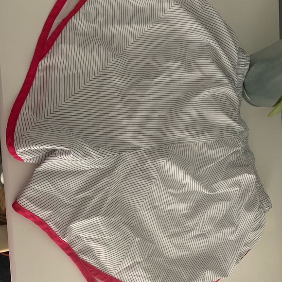 NIKE Dri-Fit Running Shorts - Picture 3 of 4